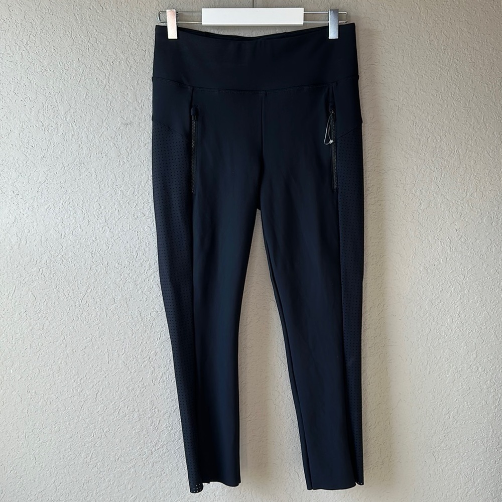 NWOT Athleta Stellar Tight Laser Cut Ankle Length Pants Size‎ Small